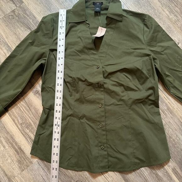 Ann Taylor Petite Blouse Button-Up Green Cuffed Sleeves V-neck Size 10P - Picture 2 of 6